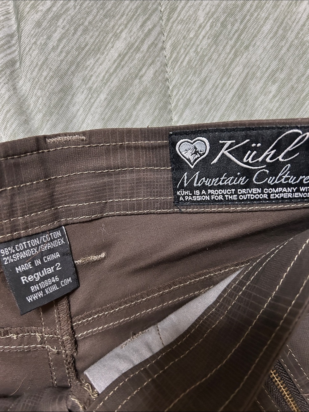Kuhl Katerina brown Camo Plaid contrast-stitch Cargo hiking pants, Like new - Picture 2 of 8